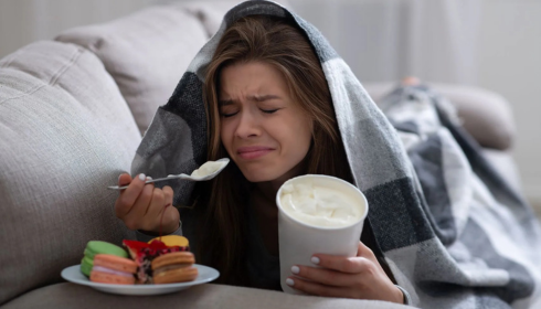 Understanding Emotional Eating When Food Becomes Comfort After Stress